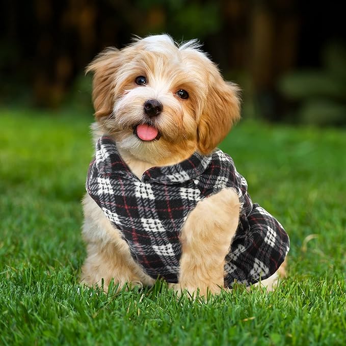 Weewooday 4 Pieces Winter Fabric Dog Sweaters with Leash Ring Soft Fleece Vest Pullover Pet Jacket Warm Dog Clothes Coats for Pet Puppy Cats Chihuahua(S(Neck:10.2-11” Chest:13.8-14.7”))